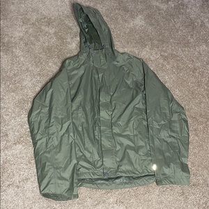‼️WHITE SIERRA MILITARY GREEN WINDBREAKER‼️